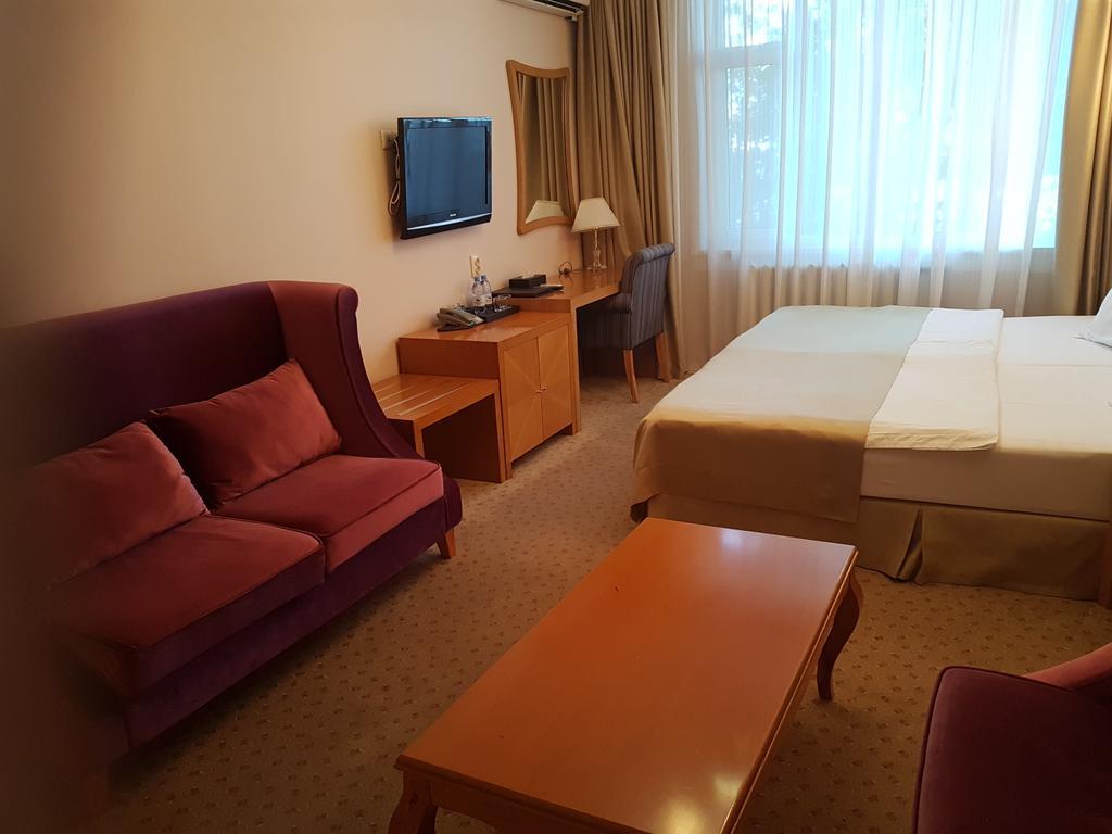 Prestige Hotel Nur-Sultan  Exterior photo